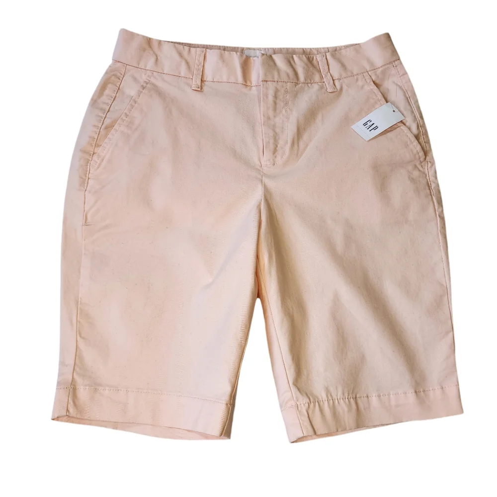 Gap Khaki Bermuda Shorts Sz 0 Petite NWT - Picture 1 of 4